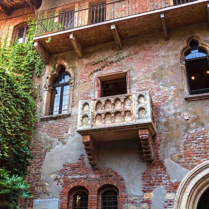 Апартаменты San Bernardino Monolocale Con Balcone Верона Экстерьер фото